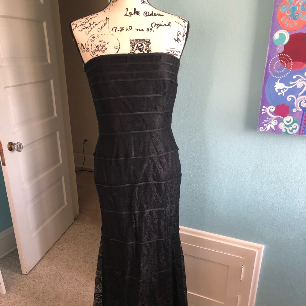 Formal gown size 6-8.